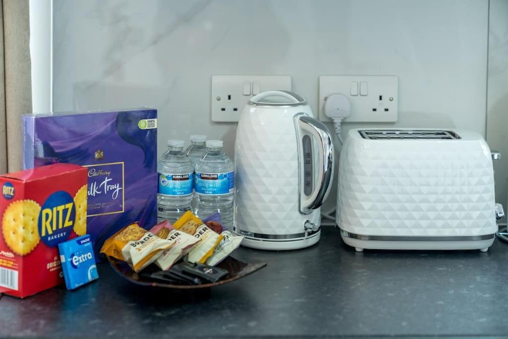 Appartement Lux 3Bed Near Wembley With Parking By Oceana Group - Sleeps 8 à Harrow Extérieur photo