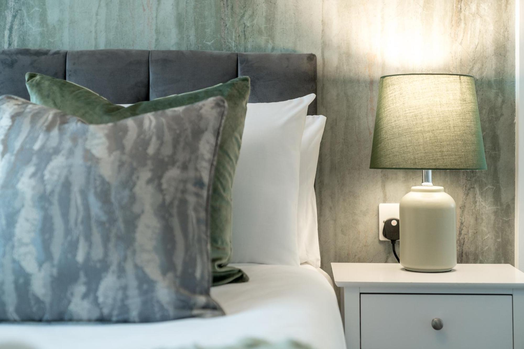 Appartement Lux 3Bed Near Wembley With Parking By Oceana Group - Sleeps 8 à Harrow Extérieur photo