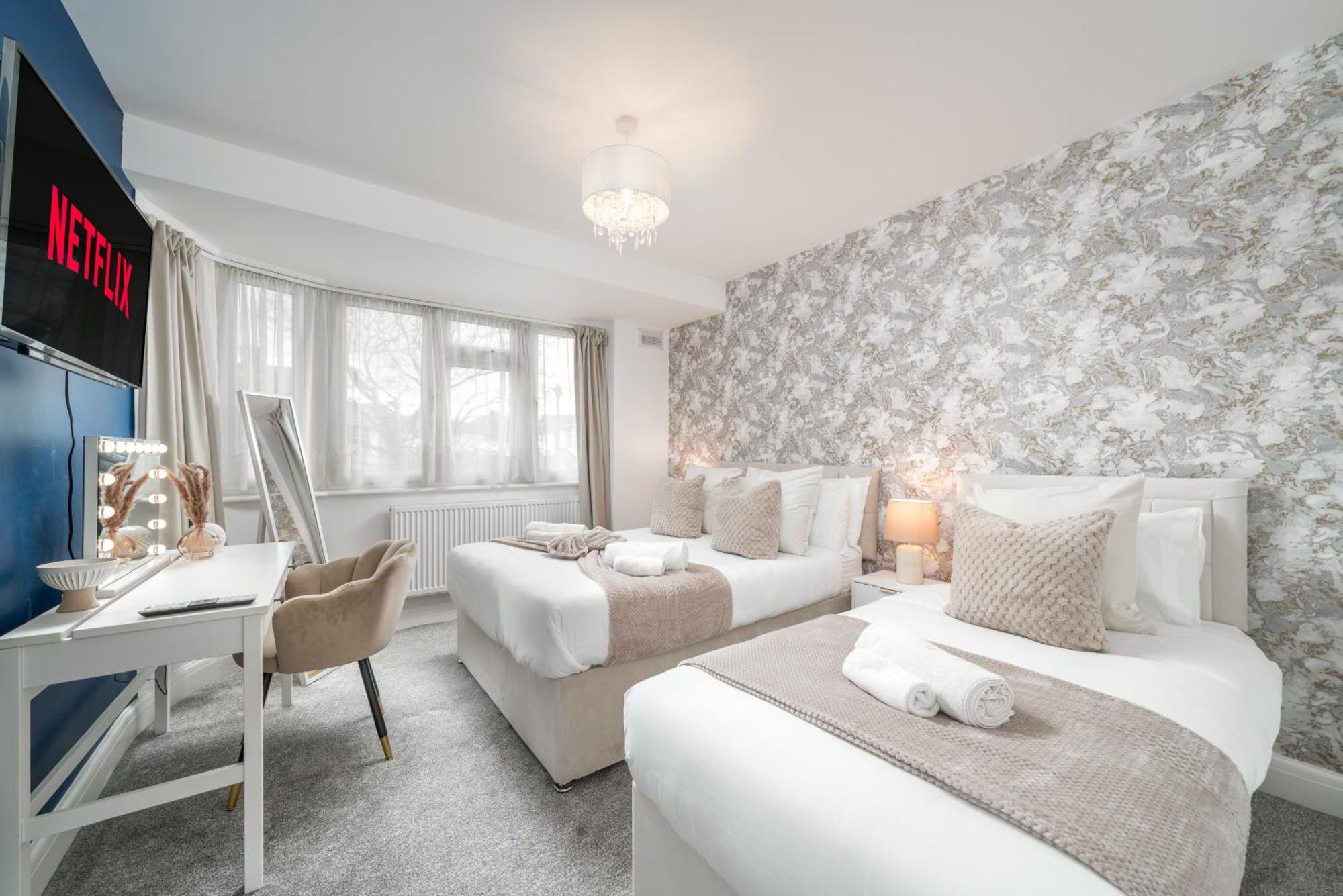 Appartement Lux 3Bed Near Wembley With Parking By Oceana Group - Sleeps 8 à Harrow Extérieur photo
